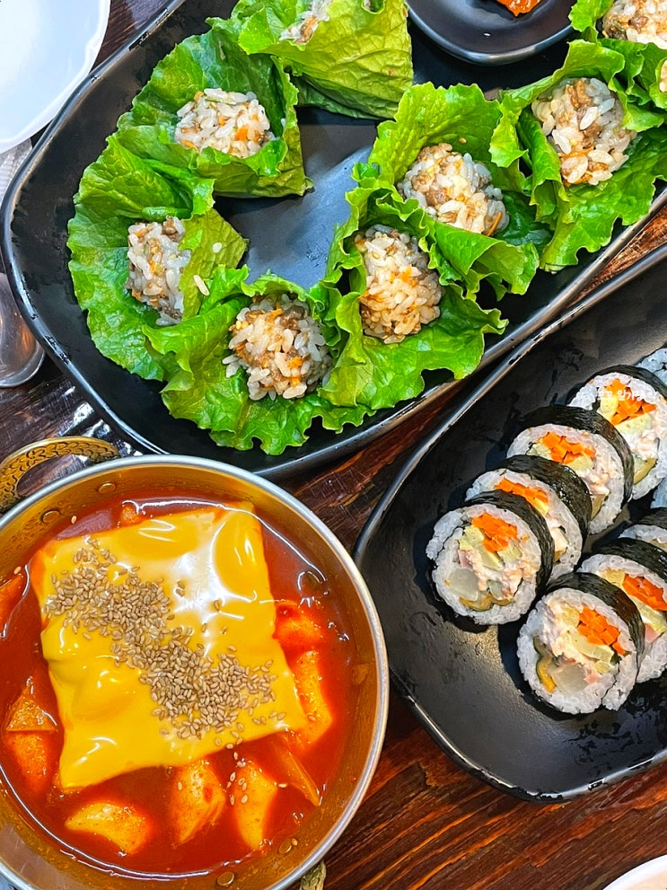  이대 앞 분식집 상추주먹밥 치즈떡볶이 참치김밥 - 누들김밥
