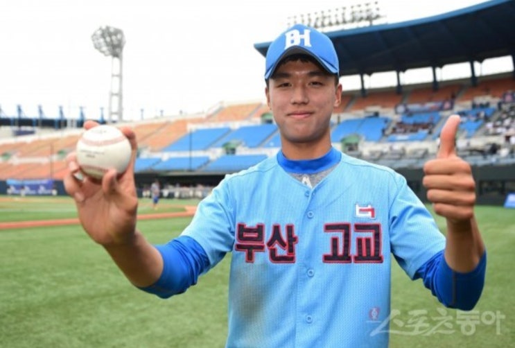 주전' <b>부산고</b> 안지원, 4타수 3안타 3타점…<b>4강</b> 대진표 완성