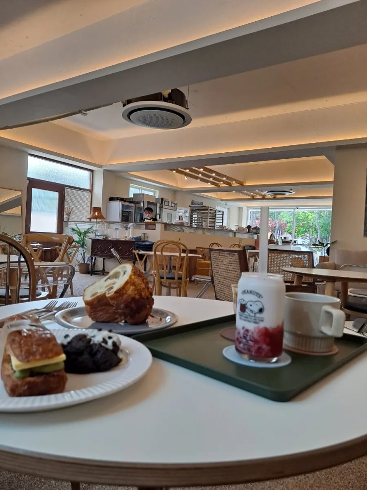  울산베이커리카페《라푀유크로와상울산삼산점》울산삼산카페추천