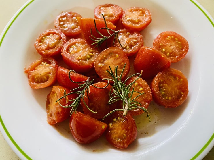 대추방울토마토 보관 세척 씻는법 칼로리 효능과 샐러드 올리브오일 마리네이드 요리