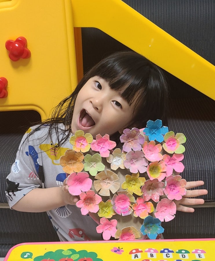  (6세 놀이) 계란 판 놀이 계란 판으로 꽃 만들어 꾸미기!
