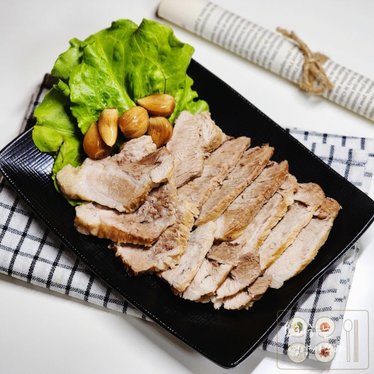 돼지 앞다리살 수육 맛있게 삶는법 보쌈용 고기 삶기 삶는시간 돼지 앞다리살 수육 맛있게 삶는법 보쌈용 고기 삶기 삶는시간