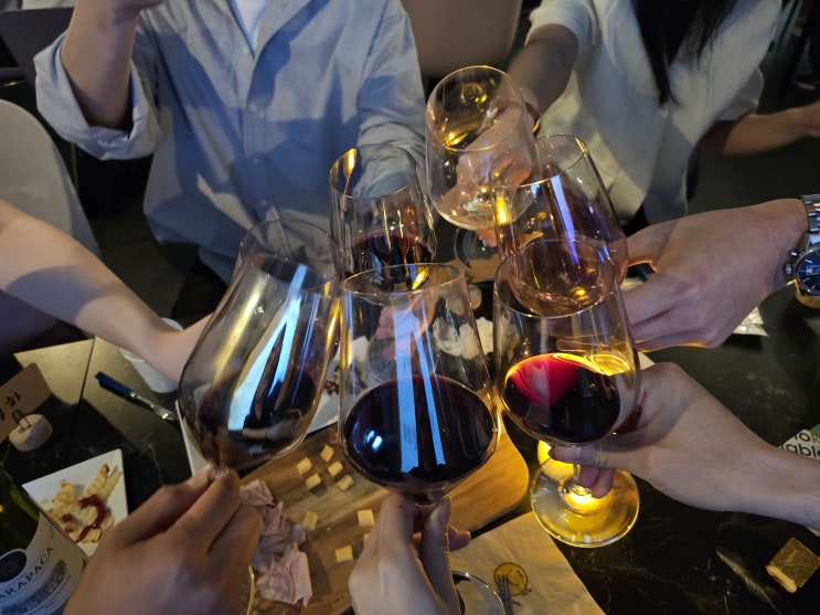  와인잘알, 와인을 좋아한다면 뚝섬유원지 와인모임 어바웃와인