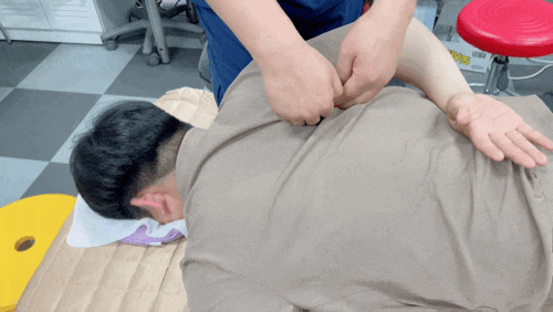  [ 수원자세교정 / 인계동자세교정 ] 완전 시원하고 개운한 수원체형교정잘하는곳 대나무 체형교정 성인남성 고급 교정 체험 후기