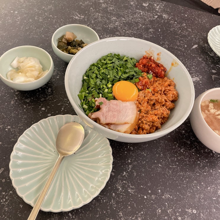  송리단길 막걸리 마시기 좋은 한식 주점 메뉴 맛집 : 금금