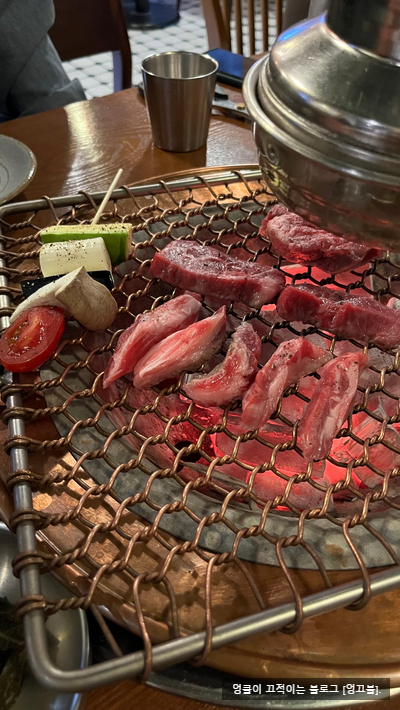  홍대 고기집 꽃살집 소고기 에 반해버림 [232].