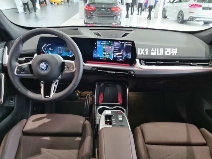 BMW iX1 xDrive30 내부 인테리어 리뷰 l M 스포츠 패키지
