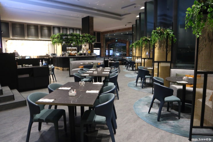  ROOS바이브호텔 싱가포르 오차드 조식당 리뷰VIBE Hotel Singapore Orchard 조식 리뷰GYM이랑POOL리뷰까지