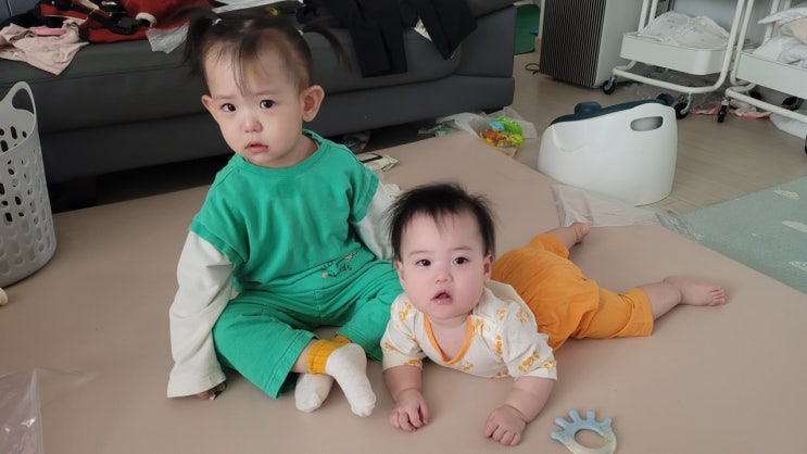  우리 아기 옹알이 말하는(말트이는) 시기 조금 늦어요
