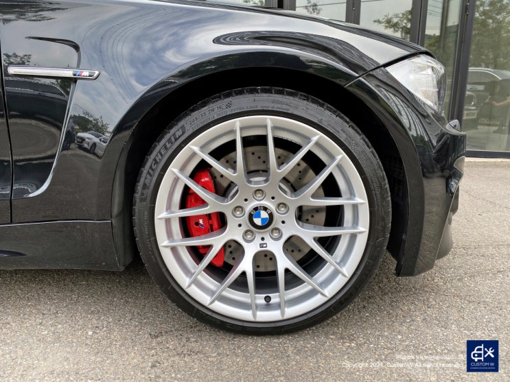 BMW E82 1M 쿠페 359M 휠수리 후 하이퍼 실버 휠도색 + 레드 캘리퍼 도색