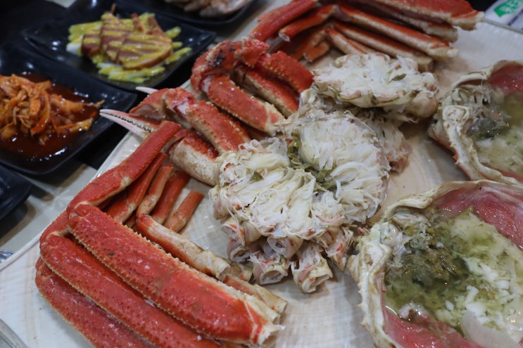  강릉 중앙시장 맛집 부자대게에서 담백하고 부드러운 대게찜 접한 리뷰