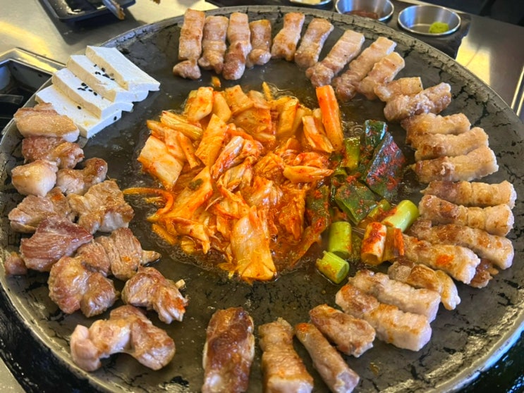  [신도림/문래 맛집] 솥뚜껑 김치 삼겹살 목살 솥돈 솔직후기ㅣ문래창작촌 고기집