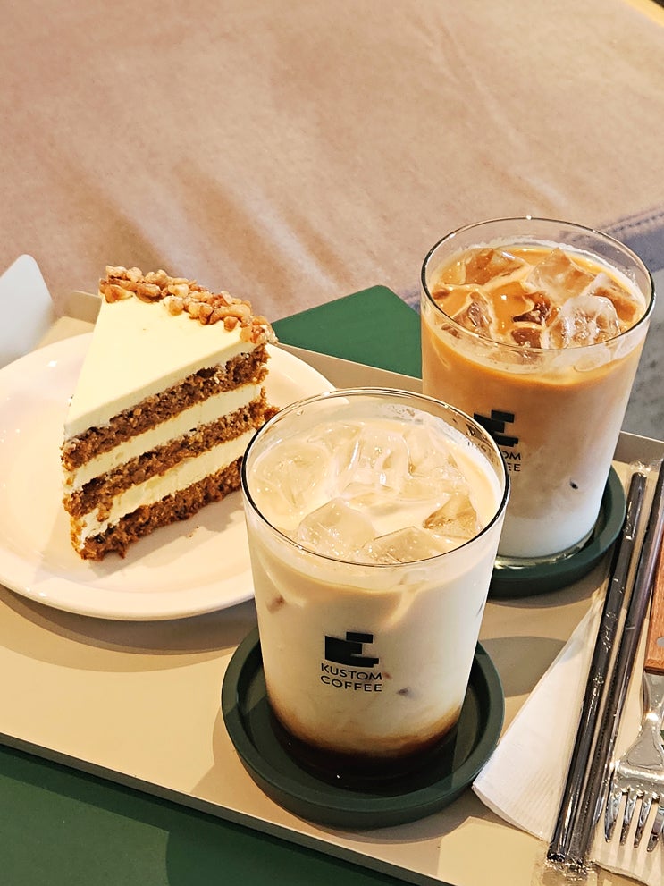  안성카페 숙성우유라떼가 맛있는 커스텀커피 안성점