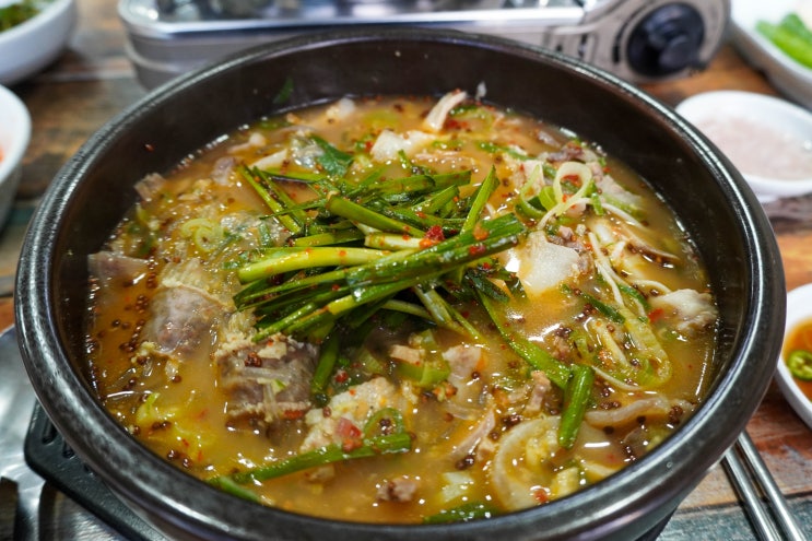  포항 이동 맛집, 푸짐한 양과 정성이 담긴 돈값하는 국밥집