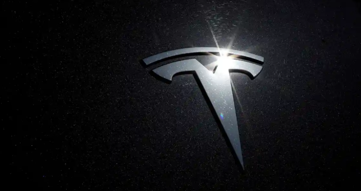 보고서: '대규모' Tesla 누출로 인해 데이터 유출 및 수천 건의 안전 문제가 드러났습니다 보고서: '대규모' Tesla 누출로 인해 데이터 유출 및 수천 건의 안전 문제가 드러났습니다