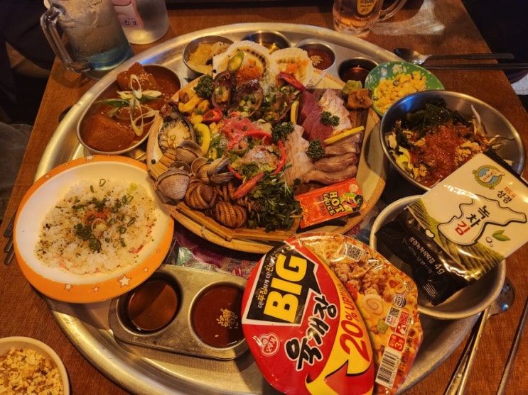  논현 : 우기식당 바다점 l 숙성회 해산물 핫한 술집