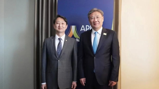 美·日, 반도체 손 잡는데…中은 "한국은 우리와 협력" 주장 美·日, 반도체 손 잡는데…中은 "한국은 우리와 협력" 주장