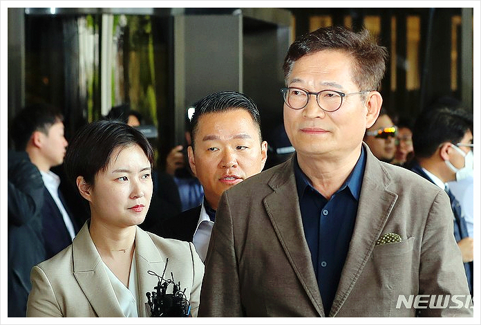 박용수 <b>송영길 보좌관</b> 돈 봉투 의혹 관련 혐의 부인