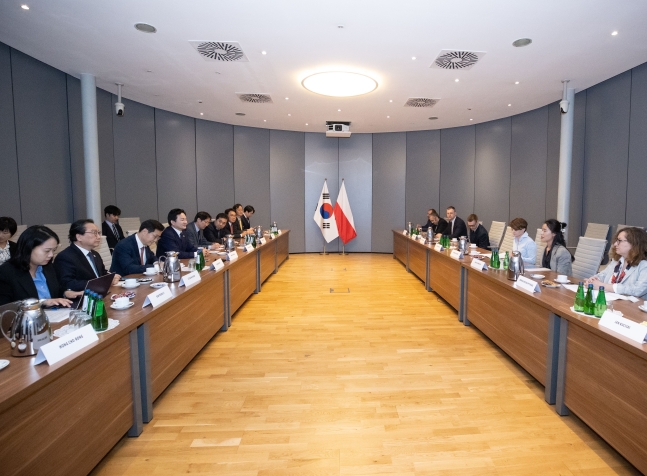 ‘MOU 체결’ 소식에 주가 치솟자... 실속 챙기는 상장사