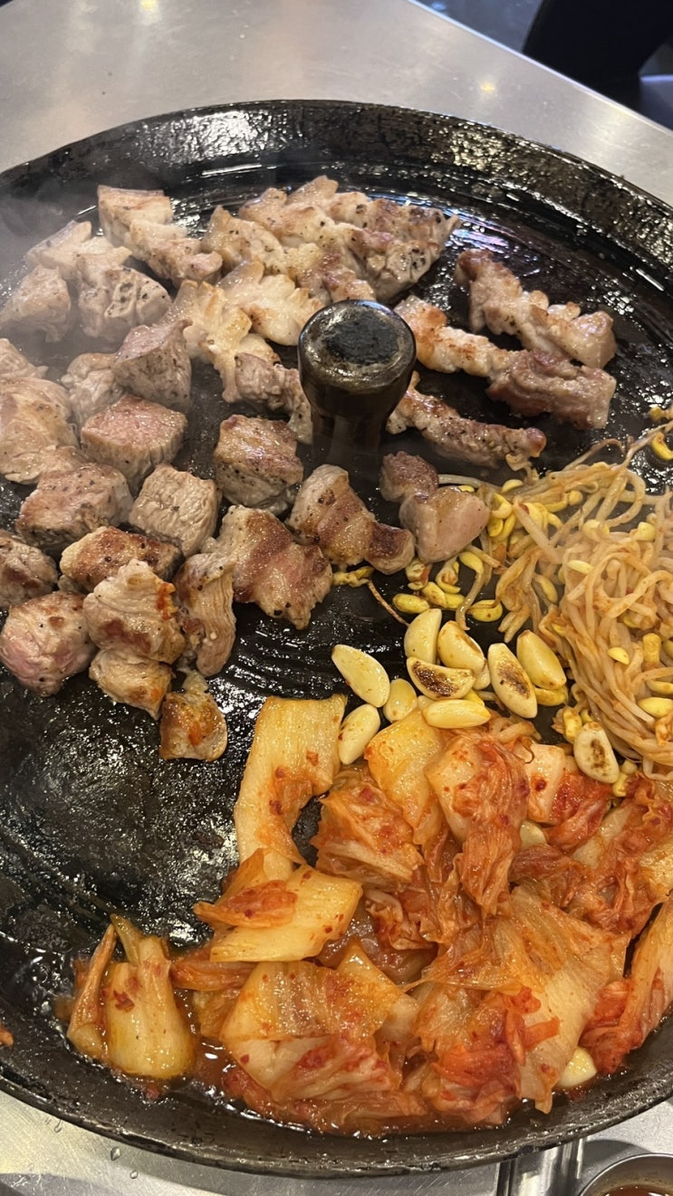  경산 목구멍 ㅣ솥뚜껑에 구워먹는 삼겹살