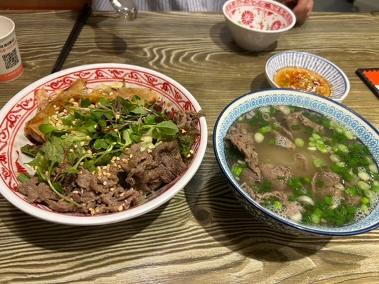  퍼틴 - 잠실역 롯데월드 롯데백화점 식당가 근처 베트남 쌀국수 맛집