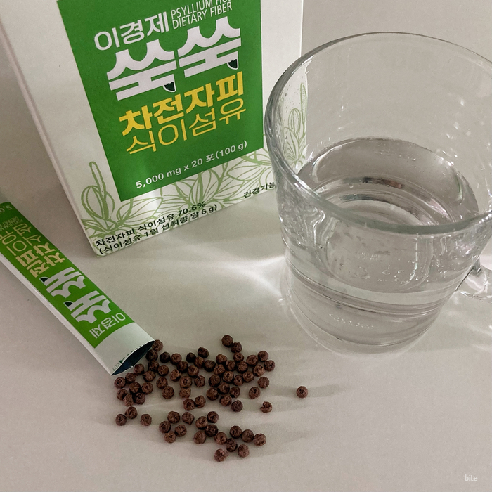  가벼운 몸을 위한 꾸준템 이경제 쑥쑥 차전자피 식이섬유 후기