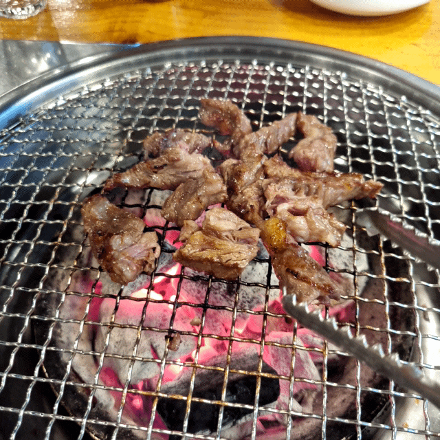  완식을 부르는 인계동 소고기 논골집