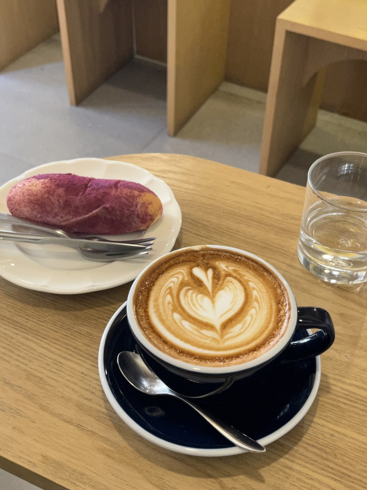  치앙마이카페 디저트가 정말 맛있었던 님만카페 BREWFACT