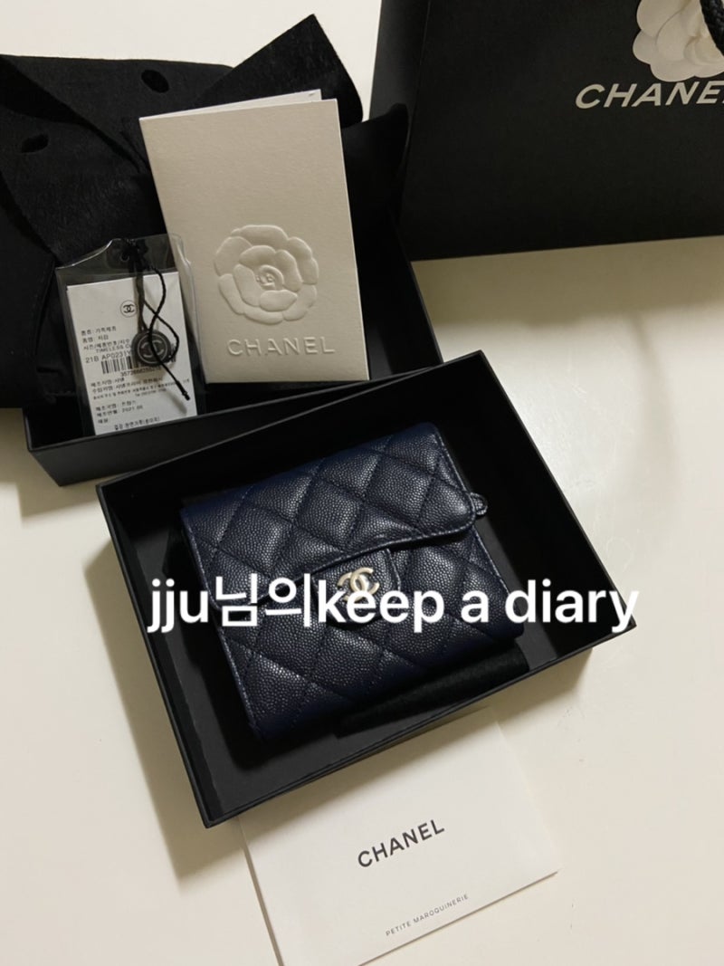 샤넬 클래식 반지갑 네이비 (대구신세계 오픈런) 후기
