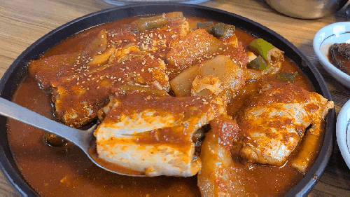  보목포구 근처 '보일식당' 부드럽고 촉촉한 서귀포갈치조림