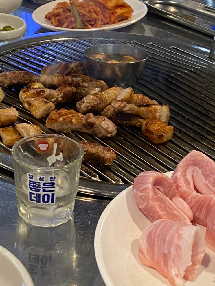 수영 백수농원 | 삼겹살 항정살 한우양념갈비 냠냠(with 소주) 수영 백수농원 | 삼겹살 항정살 한우양념갈비 냠냠(with 소주)
