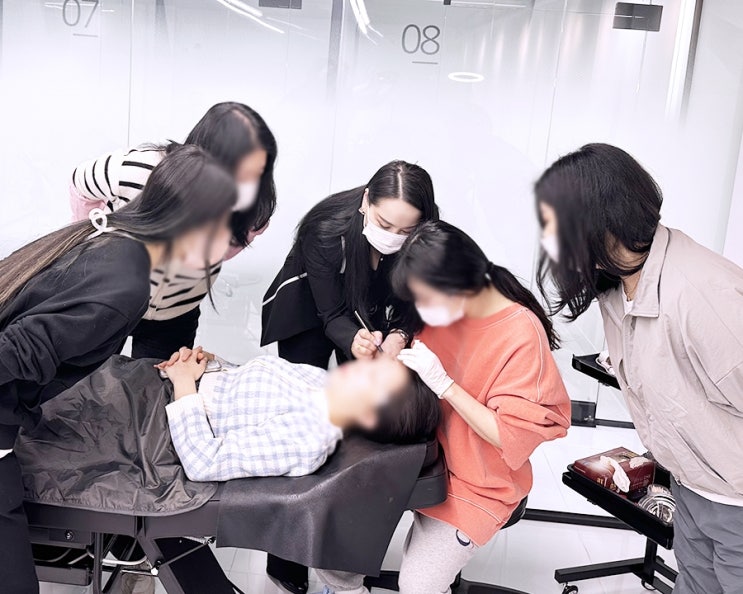  반영구교육 등록전 수업현장 참관이 가능한 곳