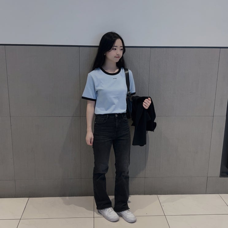 차정원 패션! 아티드 반팔 티셔츠로 코디하는 여름 데일리룩 차정원 패션! 아티드 반팔 티셔츠로 코디하는 여름 데일리룩