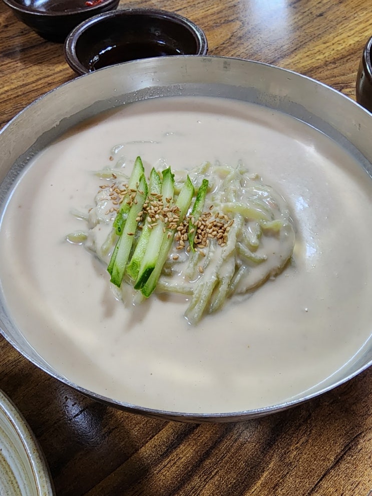  원주 맛집 여름에 무족권 먹어야 할 콩국수 '황곰바지락칼국수'