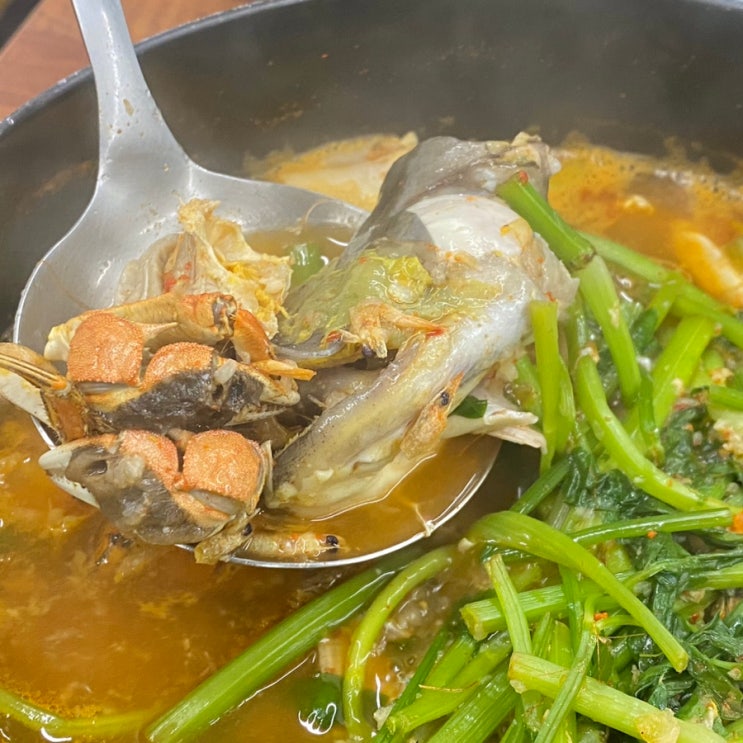  을지로 동강나루터 맛집이지만 서비스는 글쎄