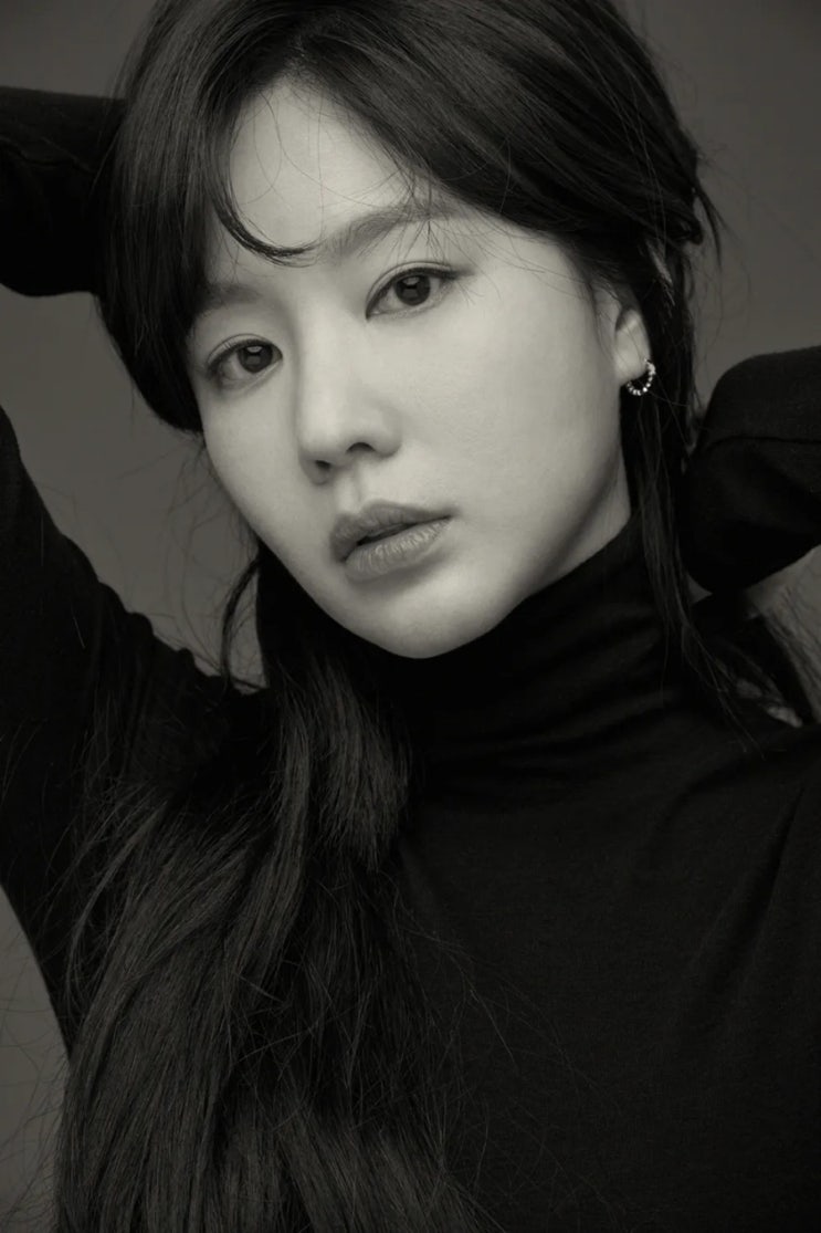 김아중, .<b>플럼에이앤씨 전속계약</b>