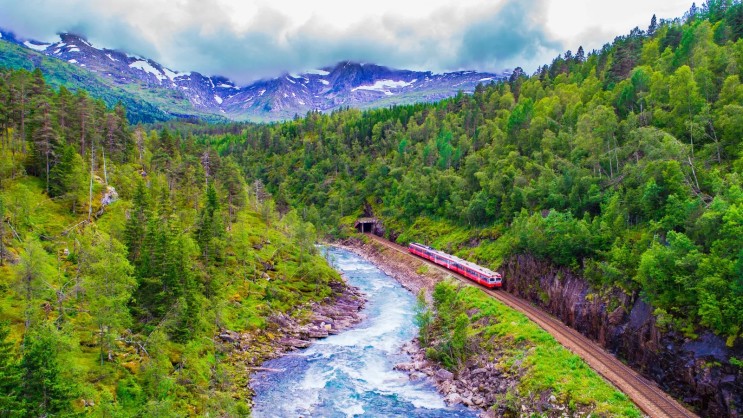 철도와 함께 하는 북유럽의 낭만 여행