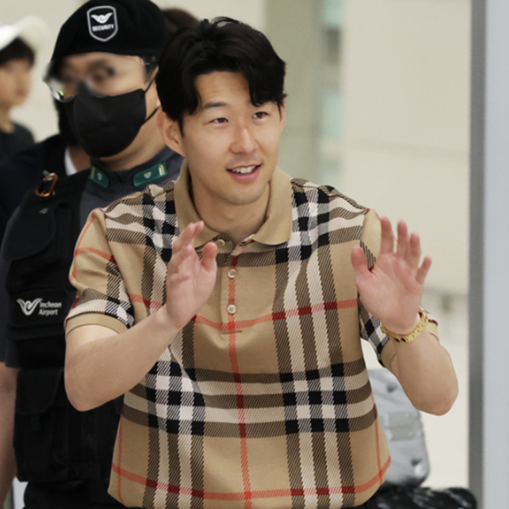  손흥민 공항패션 버버리 폴로티 반팔 카라티셔츠 가격은?