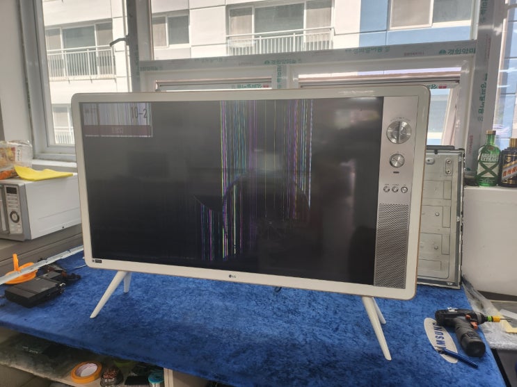  LG42인치 클래식TV수리 "화면이 안나와요" 액정깨짐 패널교체 매장방문수리가 빠르다.