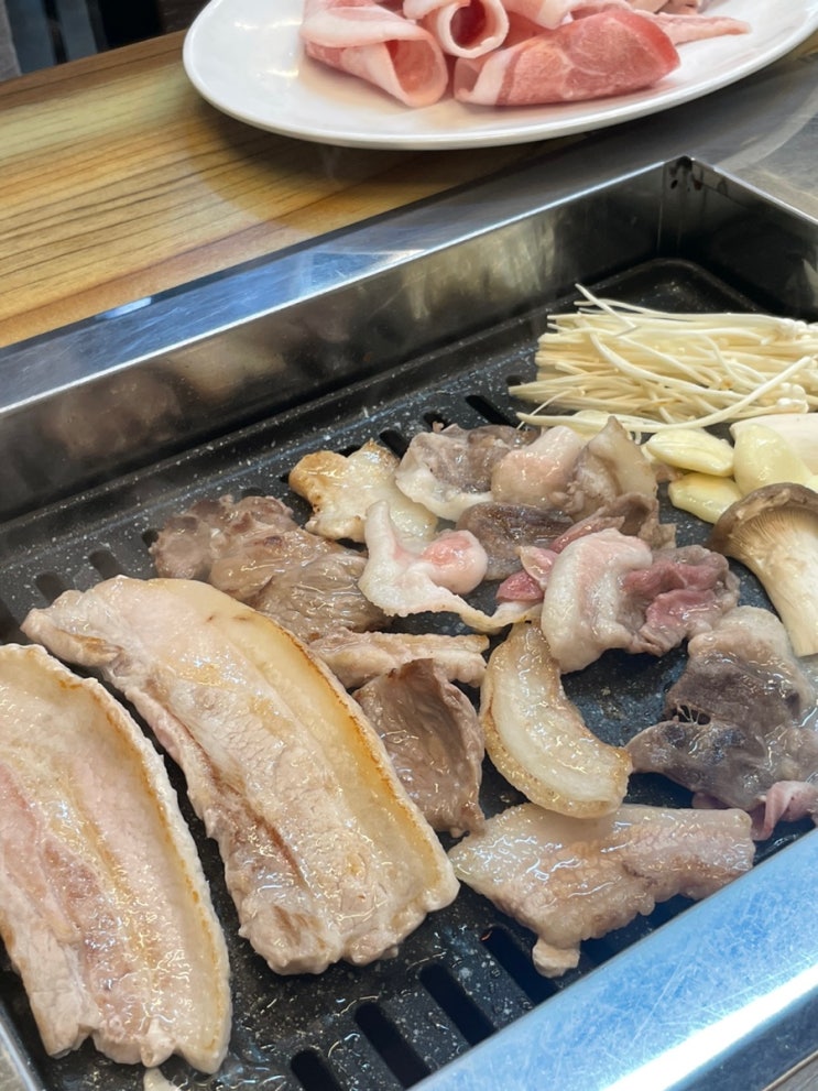  양정역맛집, 손맛이 엄청난 뒷고기 맛집 한정식당