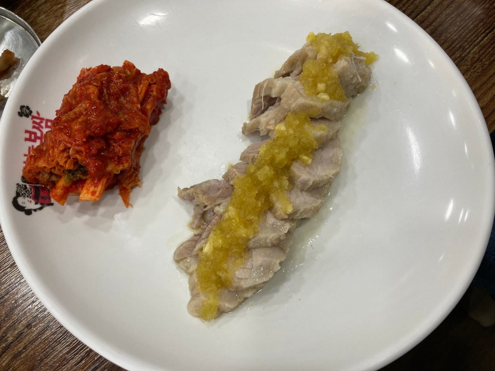 돈통마늘보쌈 울산꽃바위점 사진 6
