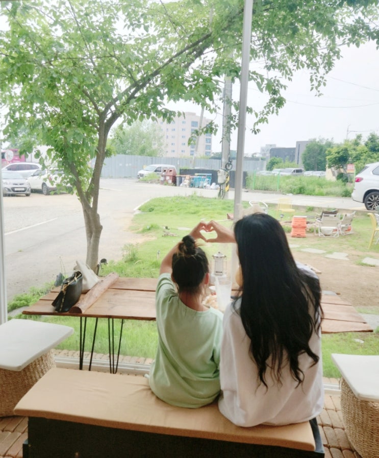  안정리커피, 평택 안정리 미군부대 티라미수 맛집 겸 카페 후기