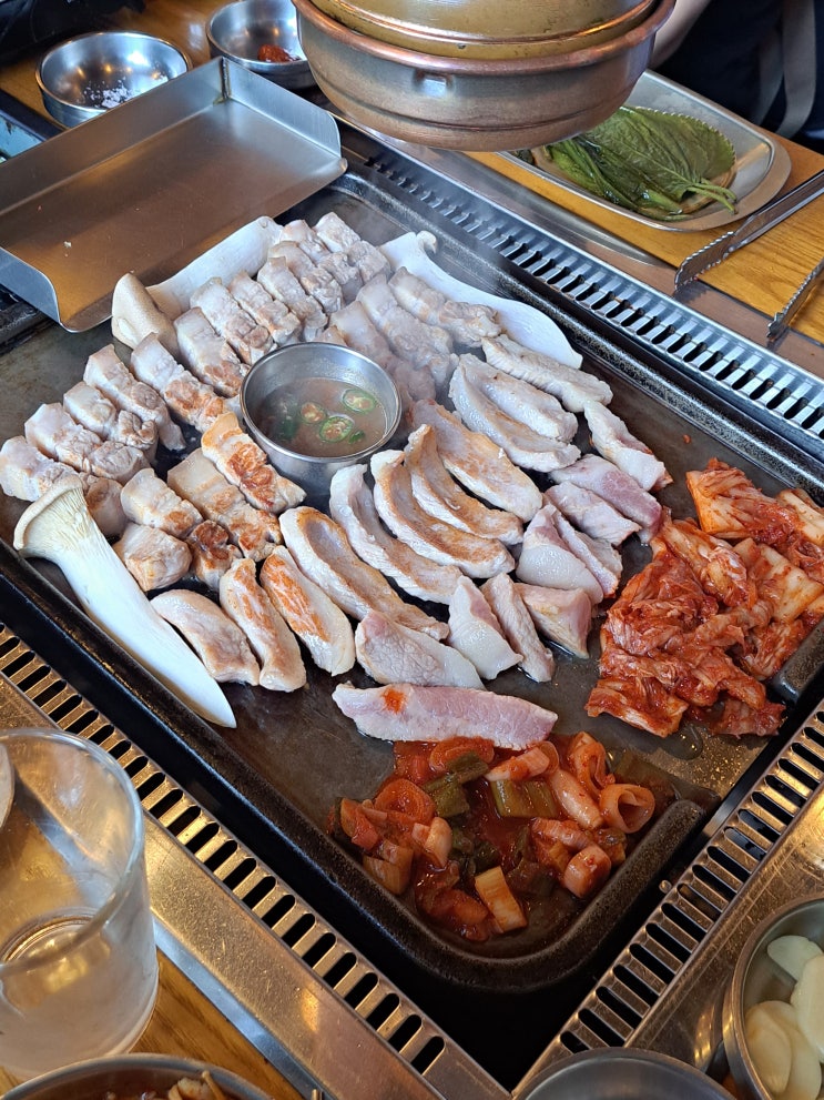  용산 돼지고기 맛집 회식하기 좋은 제주아방