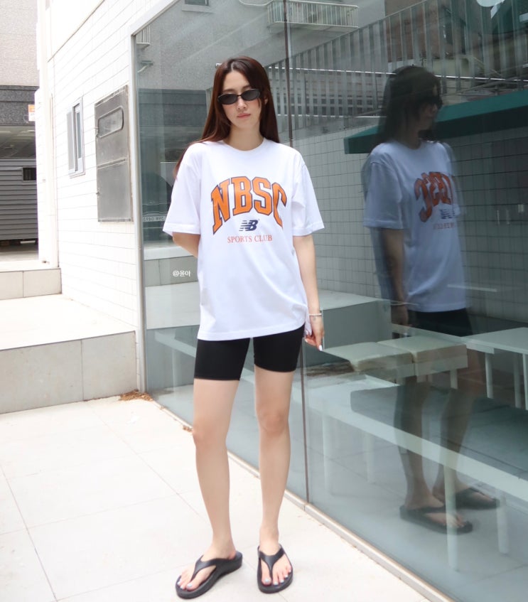  여자 뉴발란스 반팔티,올여름 내최애 티셔츠 코디(블록코어룩)