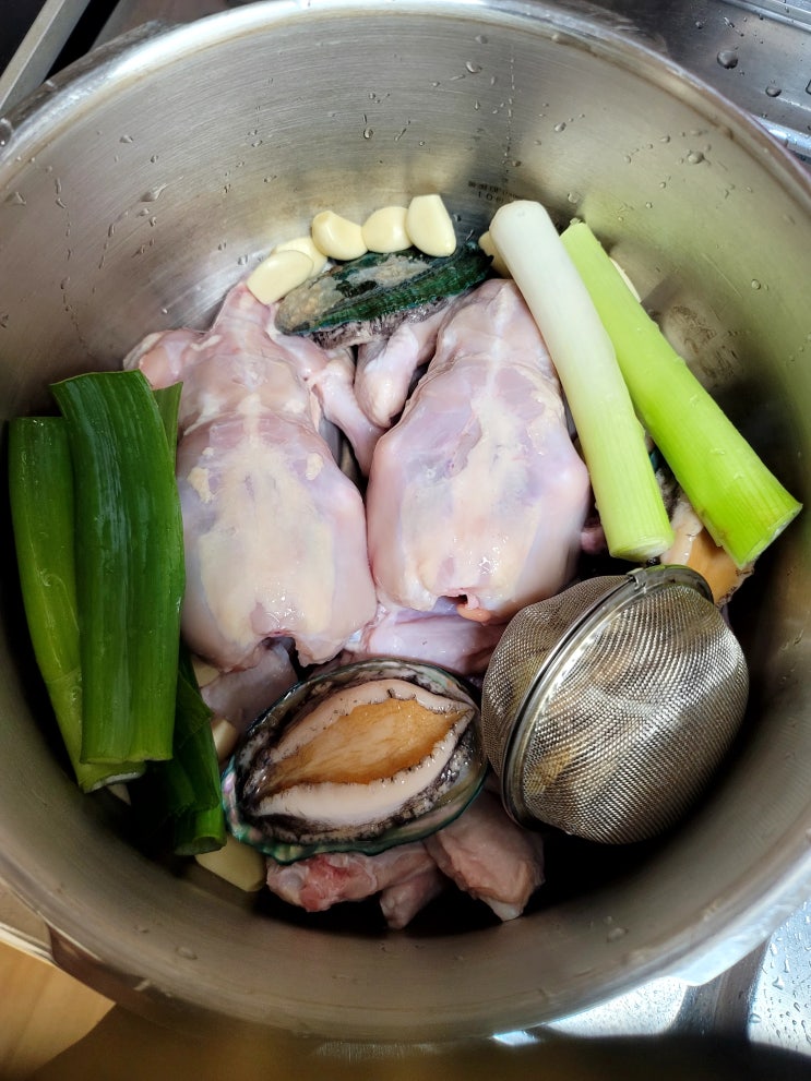  닭백숙 압력솥에 끓여요
