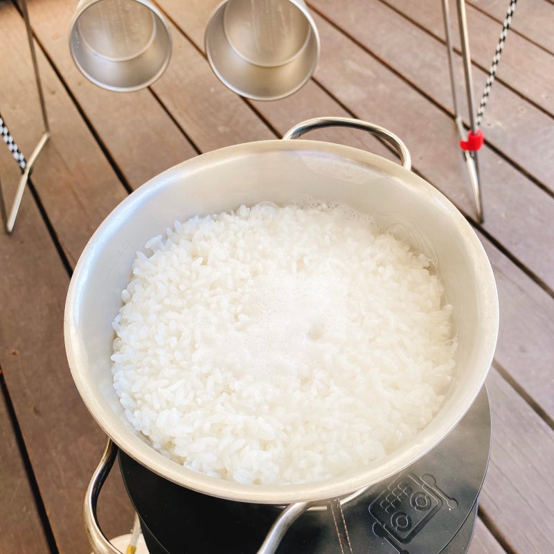 캠핑 냄비밥 하는법 밥 맛있게 짓는법 시간 밥물 조절 스텐냄비밥 누룽지 만들기 : 네이버 블로그