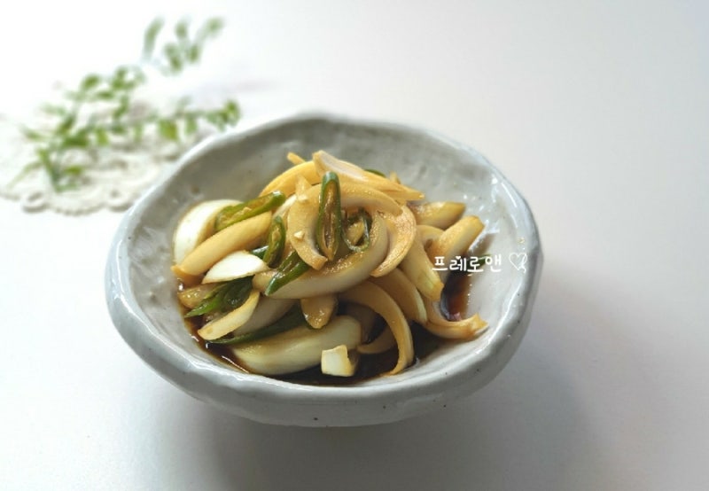 햇양파장아찌 만드는법 끓이지 않는 초간단양파장아찌 바로 먹는 양파장아찌 ~* : 네이버 블로그 햇양파장아찌 만드는법 끓이지 않는 초간단양파장아찌 바로 먹는 양파장아찌 ~* : 네이버 블로그