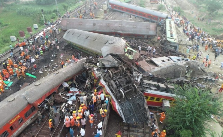 인도 오디샤 주 치명적인 열차 충돌 사고