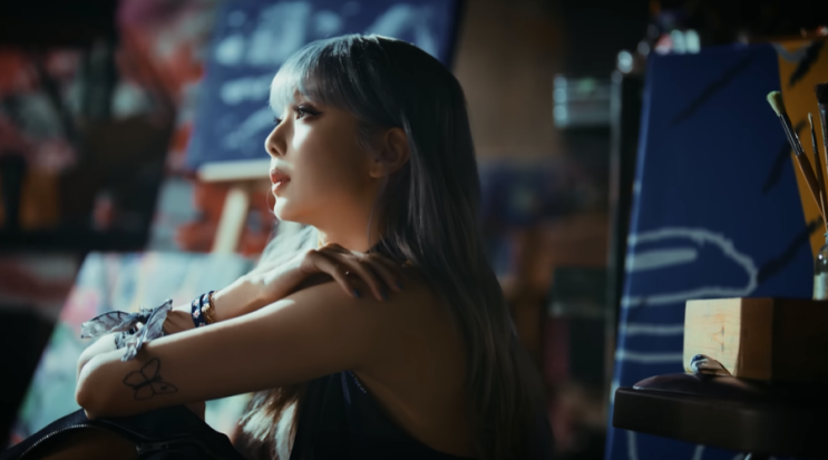  메탈 아이돌 드림캐쳐 미니 8집 아포칼립스, 타이틀곡  'BONVOYAGE'(뮤비/곡소개/작사/작곡/가사)