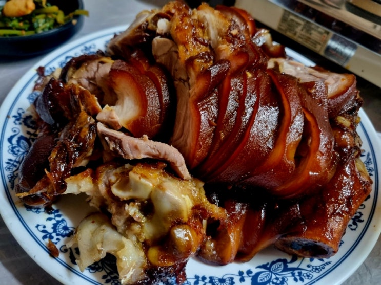  [경복궁 맛집] 미쉐린 가이드에도 소개된 할매집의 족발과 감자탕